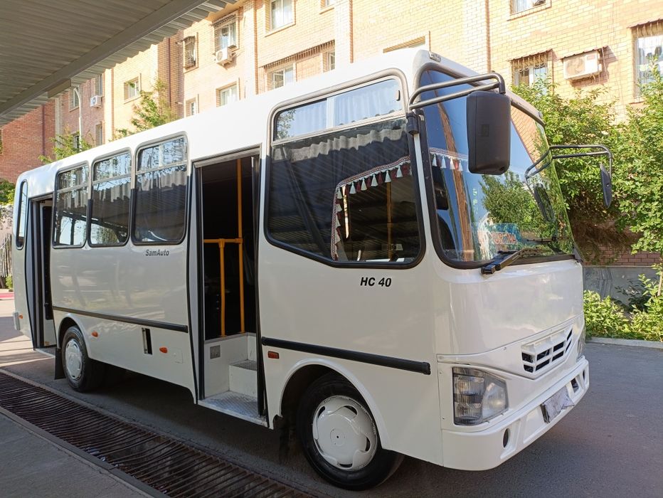 Isuzu avtobuz HC 40  sotiladi yili 2018