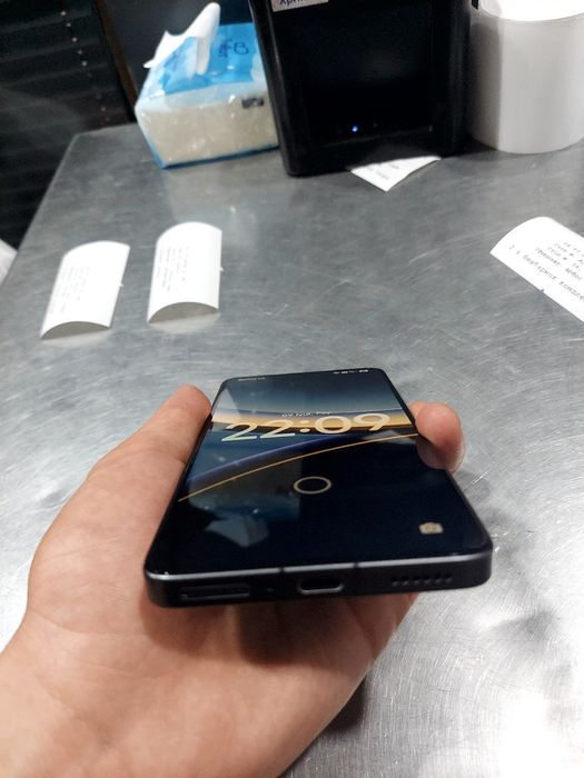Poco F7 Pro Yengi 512gb