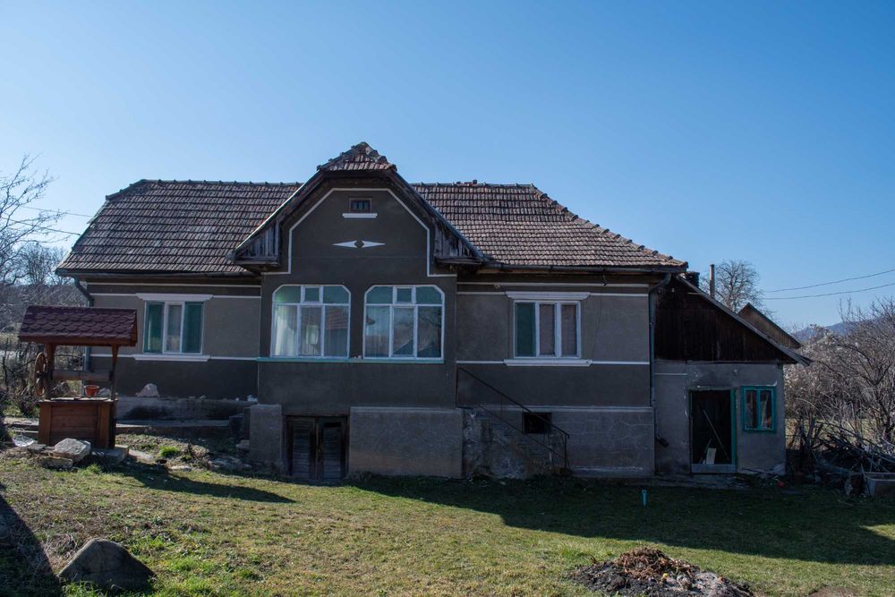 Casă cu teren generos (1584 mp) în Moldovenești, Cluj