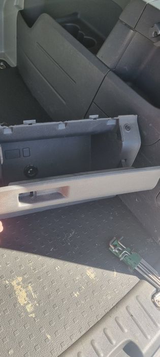 Жабка за VW CADDY 2011-2016