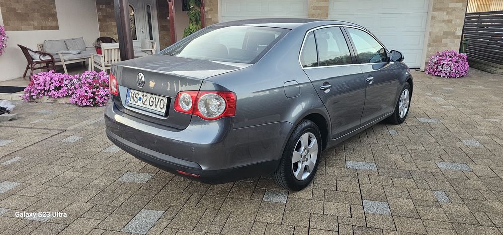 VOLKSWAGEN Jetta 2006 — imagine 3