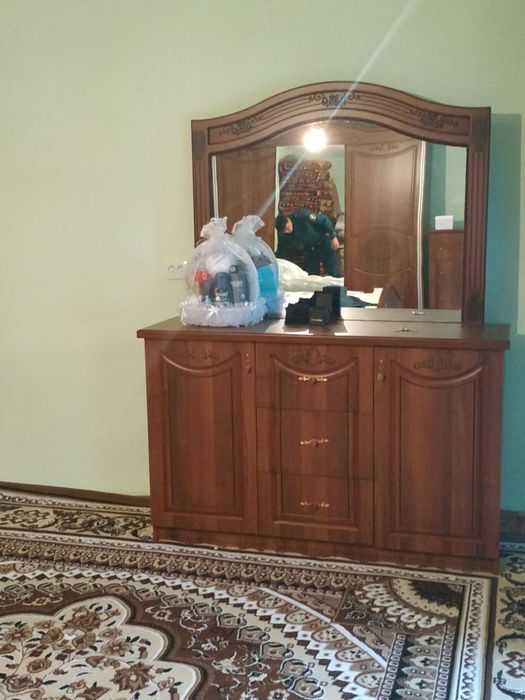 Mebel komplekt sotiladi