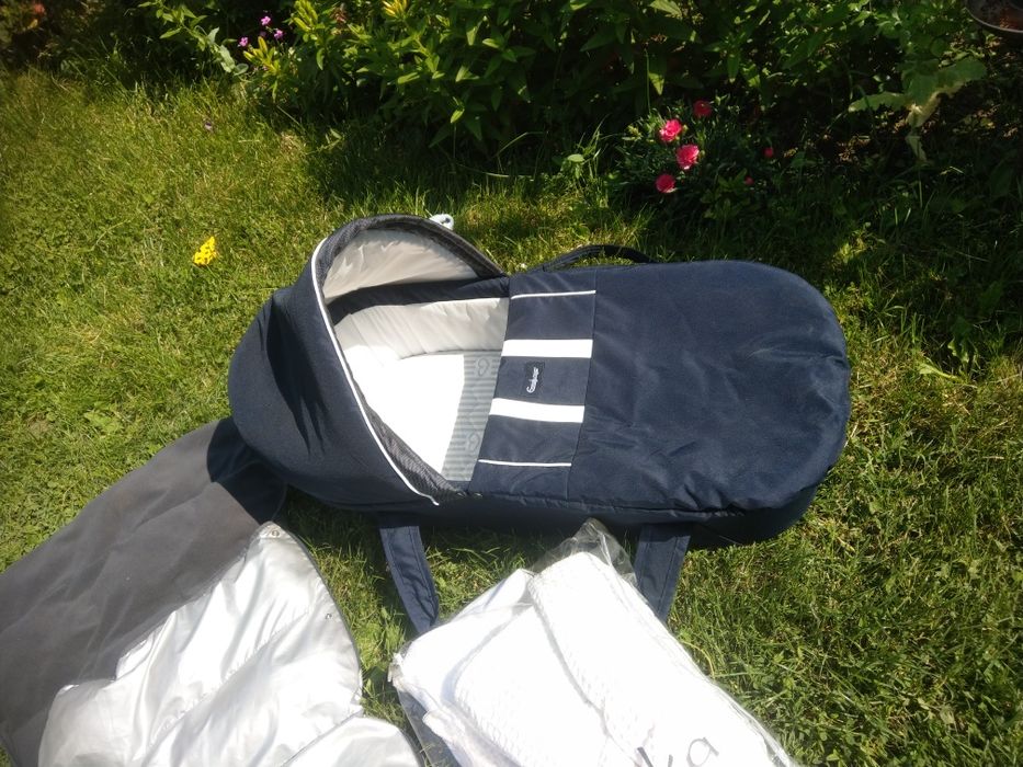 Маркова Детска количка