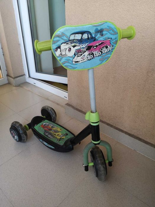 Продавам детска тротинетка 23лв.