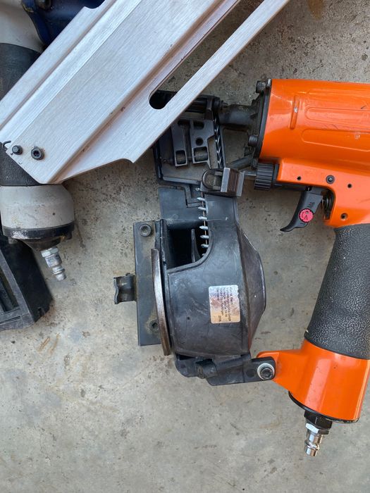 Pistoale pneumatice de 15-160 cuie lemn