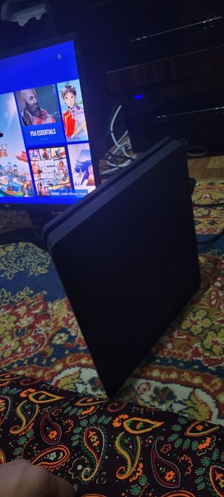 PlayStation 4 slim