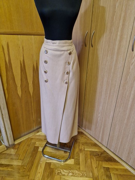 Fuste groase de vânzare