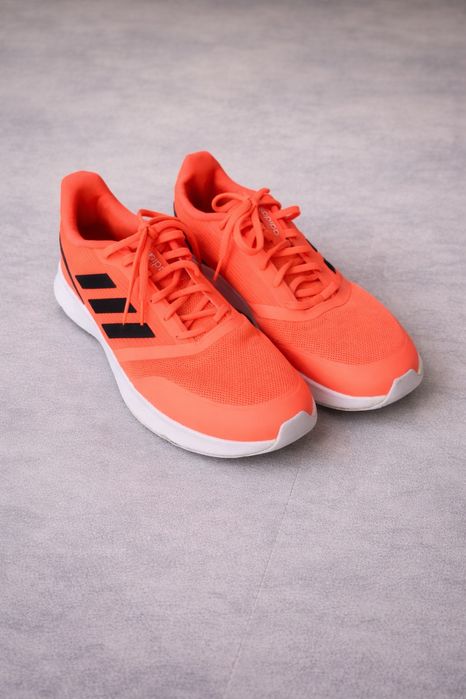 Дамски маратонки Adidas 42 номер- ярък неонов цвят