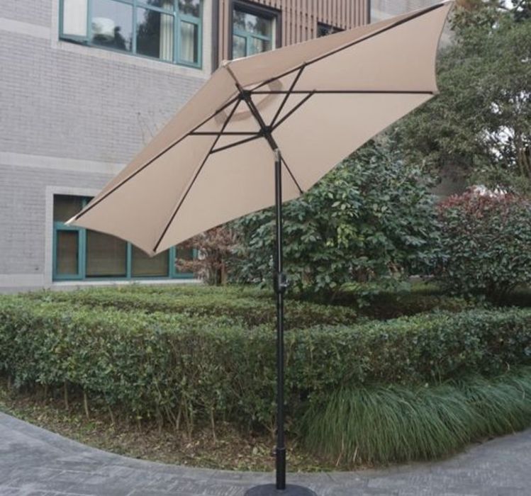 НОВО !!! Градински чадър със прибиращ се механизъм