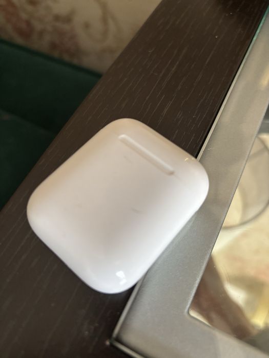 Продам Air Pods 1 Оригинал