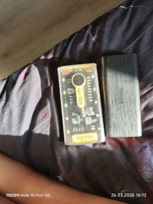 На продаже 2 повер банка