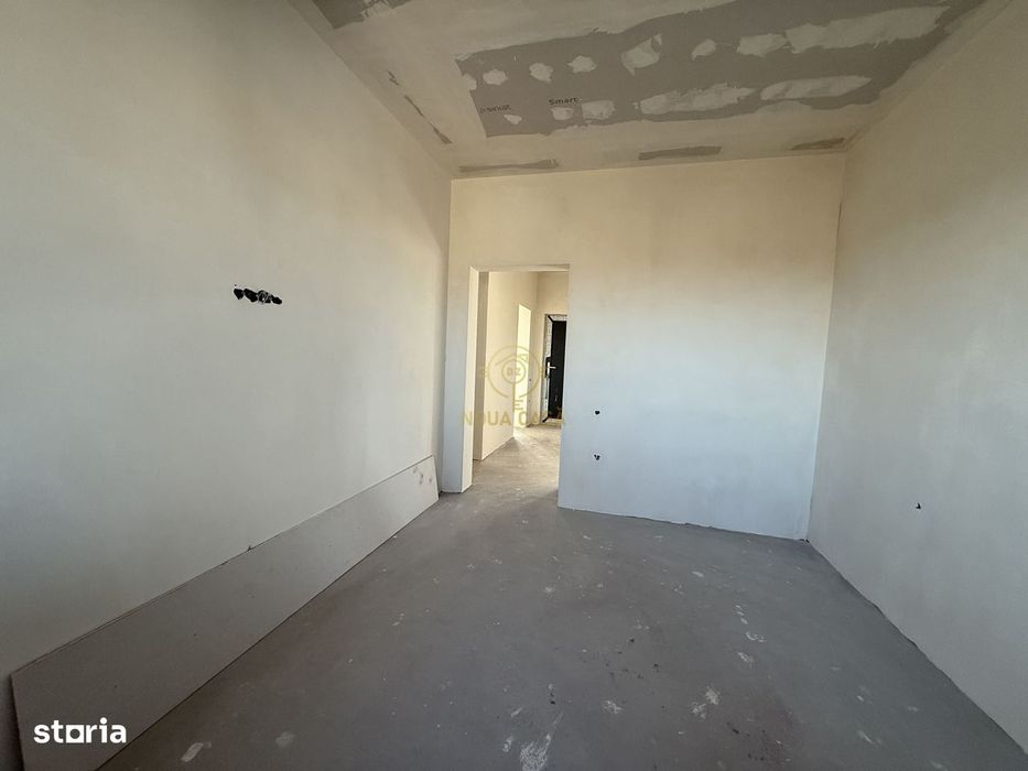 De Vanzare Casa 3 Dormitoare/Garaj/Terasa cu Teren Generos de  650MP