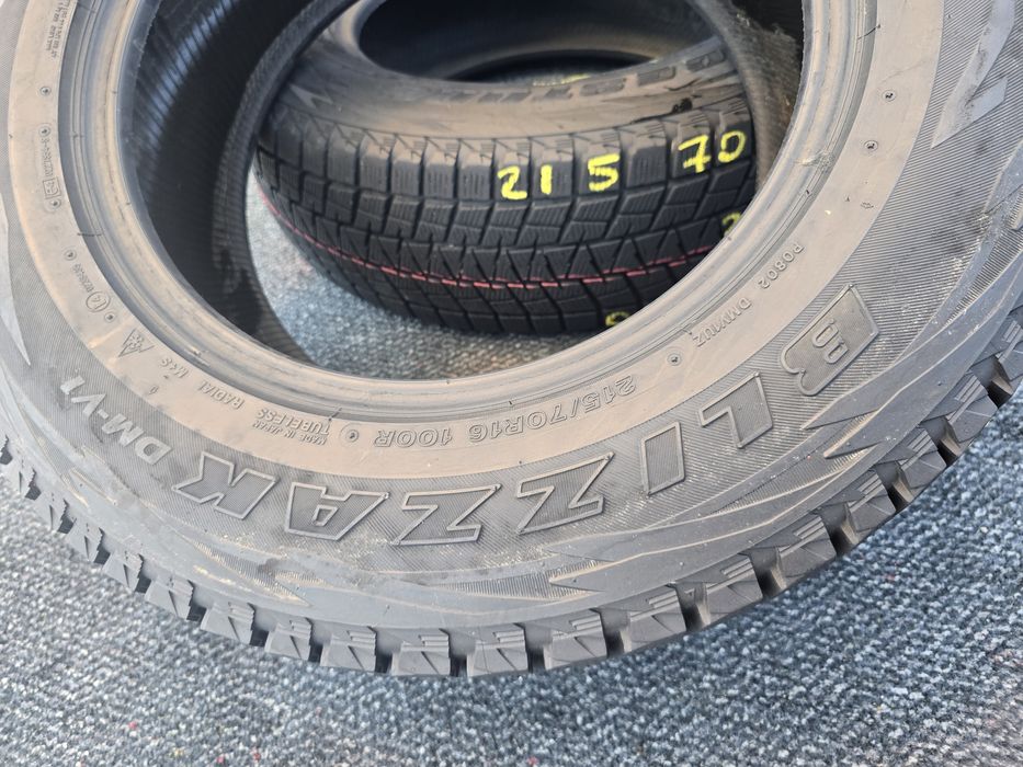 215 70 16 bridgestone m+s