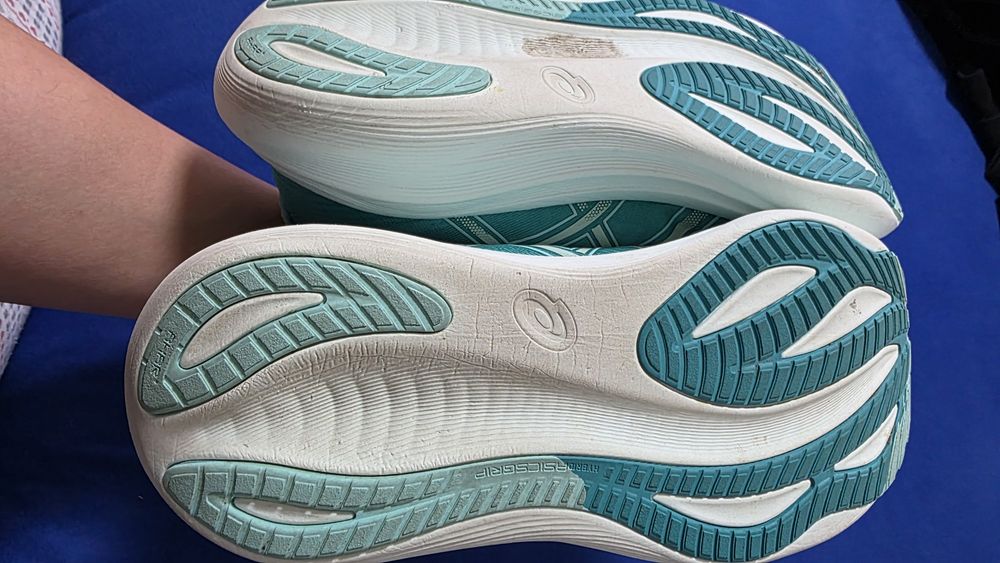 ASICS Gel numbus 27