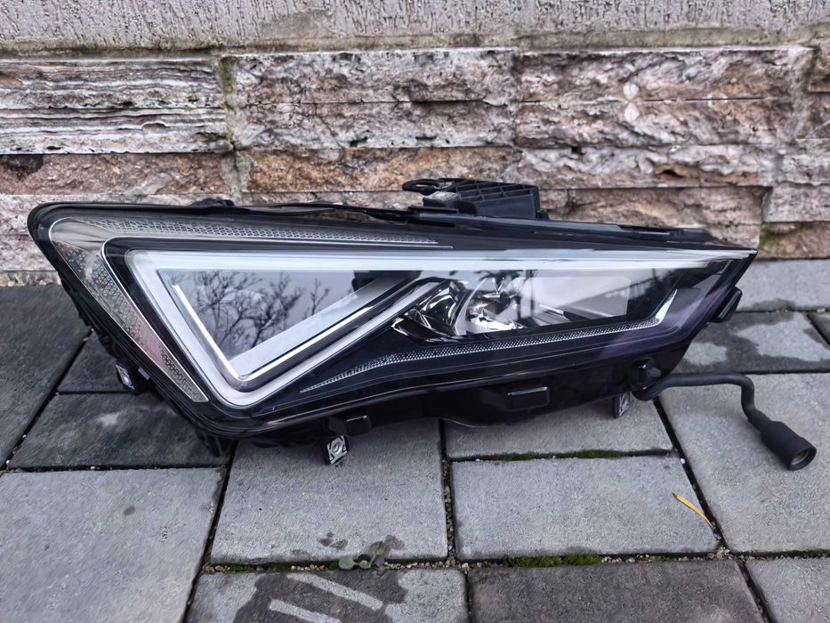 Far dreapta Seat Cupra Formentor 2021 2022 2023 Full Led 5FG941774B far dr fata Seat Cupra Formentor