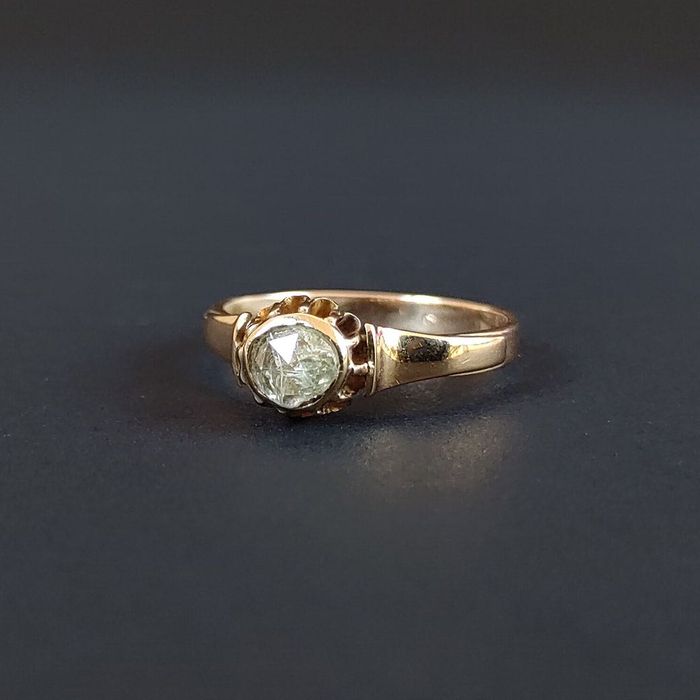 Inel vechi, aur cu diamant solitaire 0,32ct,  certificat