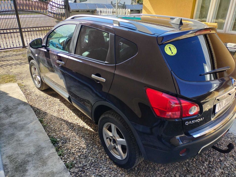 Vând Nissan Qashqai J 10 D motor 2.0, Violet