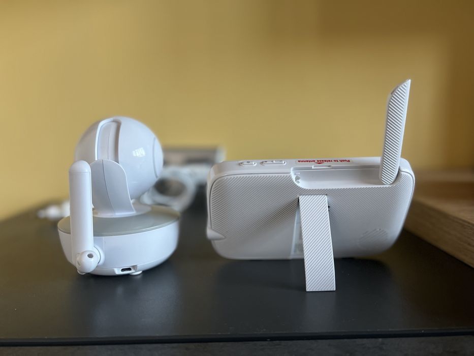 Видео Бебефон Motorola MBP846 Connect