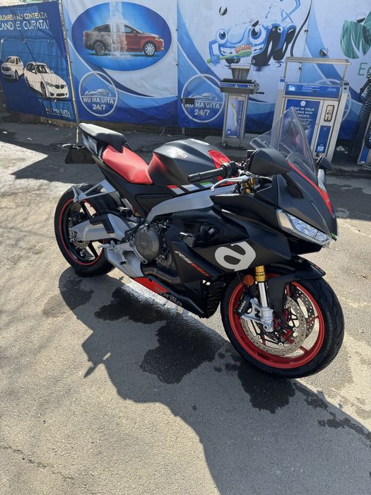 Aprilia RS660 2022