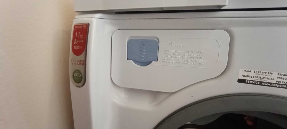 Спешно Пералня Hotpoint Ariston AQUALTIS 1600 оборота