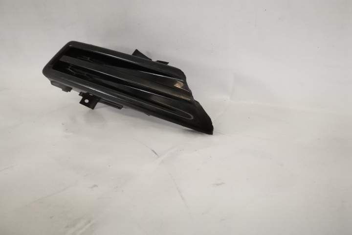 Grila Proiector Stanga Originala In Stare Buna Land Rover  Discovery