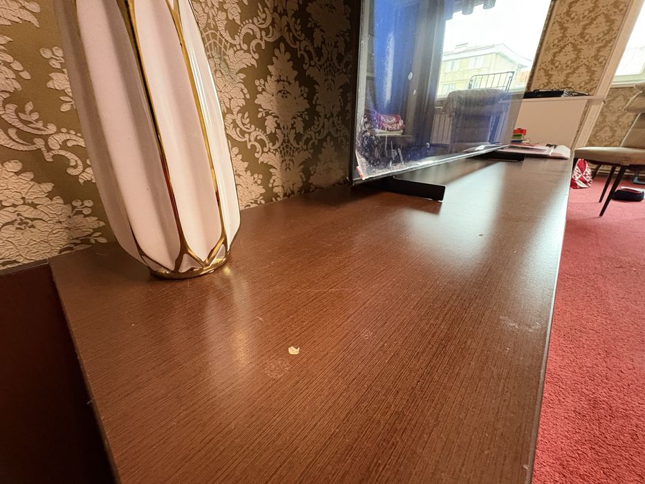 Подставка для телевизора