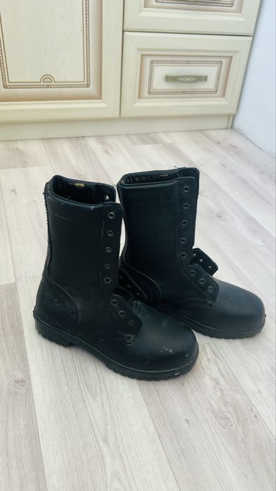 Продам новый берцы