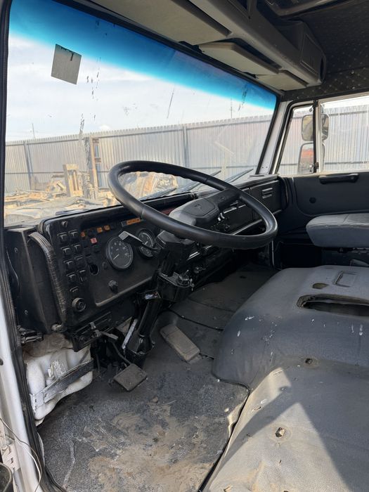 Кабина камаза со спальникм