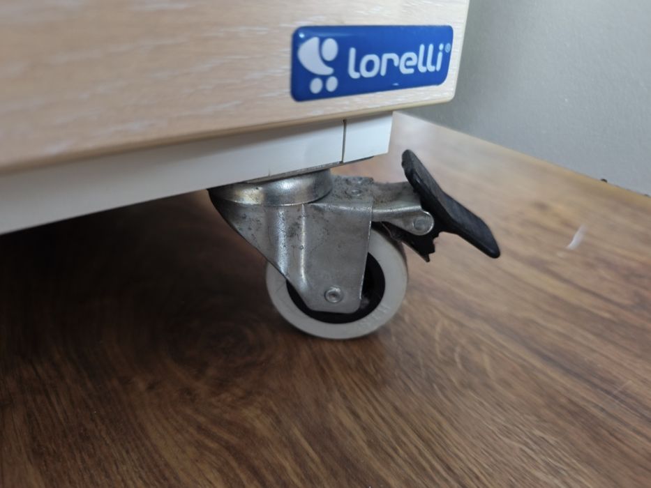 Кошара Лорели с чекмеджета и колелца