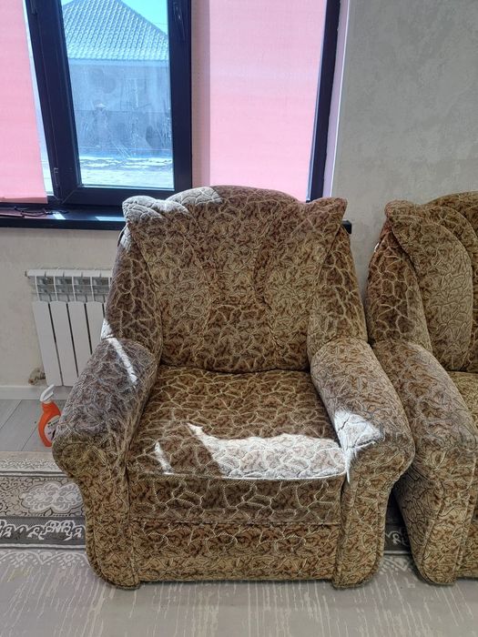 Диван для гостиной