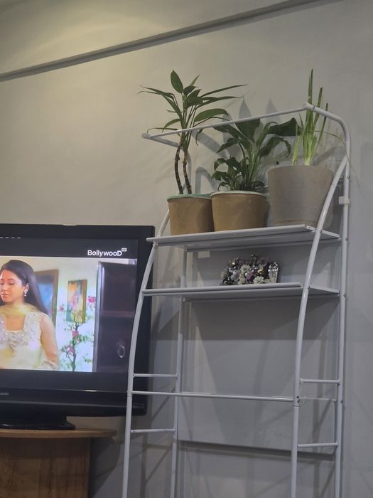 Поселение, девушке,женщине уютно,теплоПравый берег