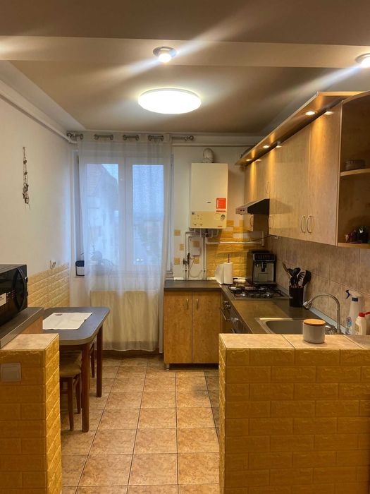Apartament 2 Camere Decomandat central, Str. Avram Iancu