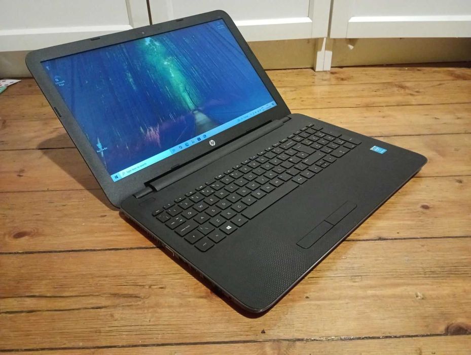Лаптоп Hp , отличен, като нов, i5-5200U , НОВО SSD с гаранция