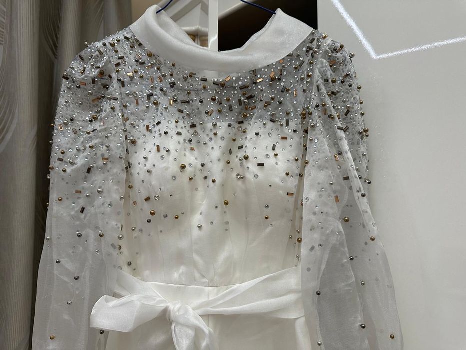 Продам турецкое платье 42/44размер