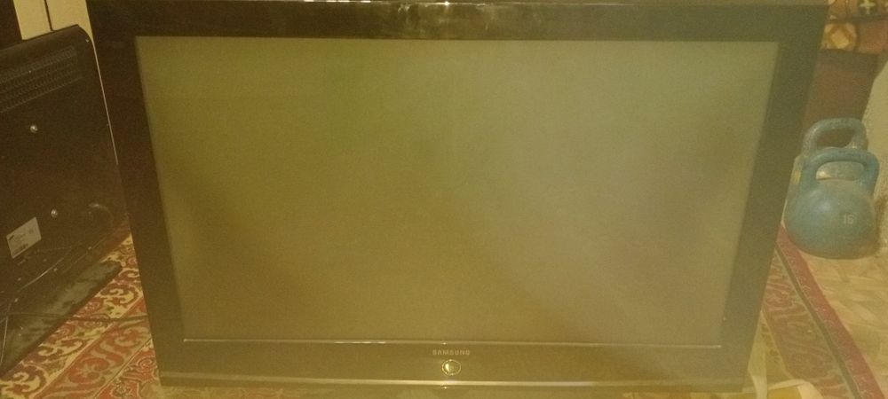 Продам Samsung 42"  плазма