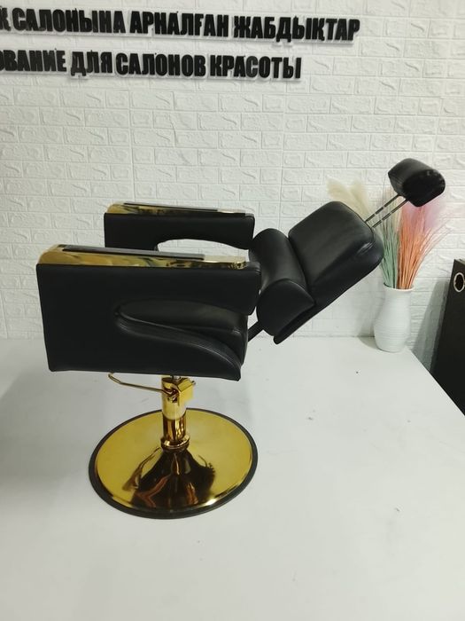 Барбершоп кресло