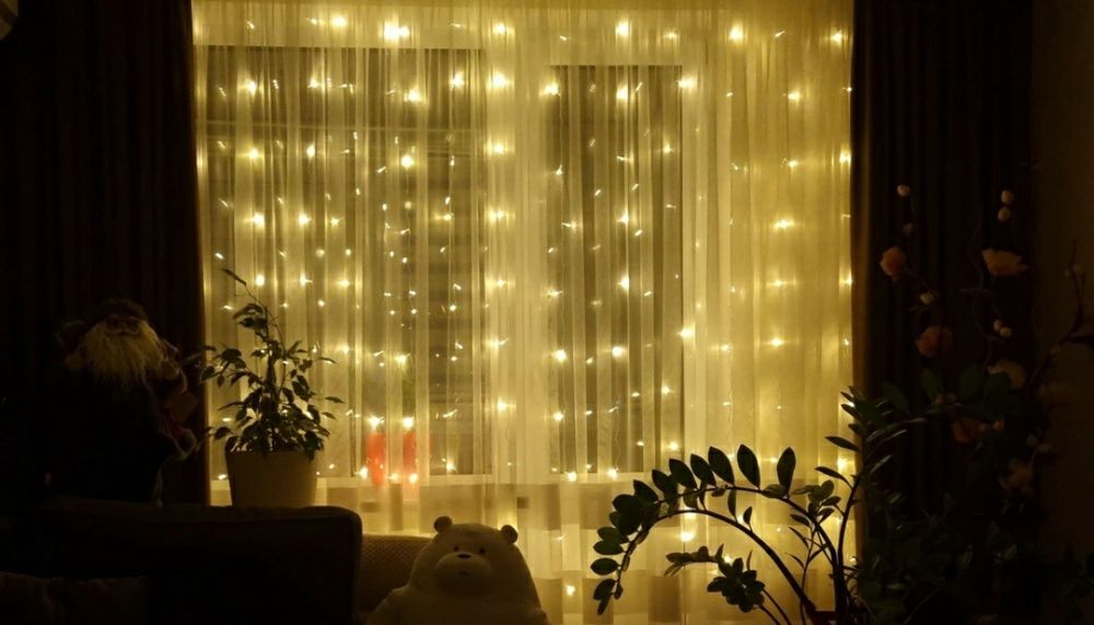 Новые гирлянды на окна