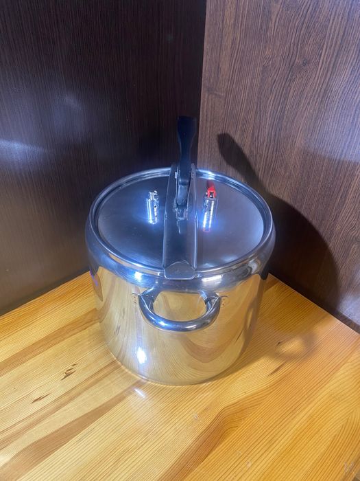 Солинген \ Solingen качествена тенджера под налягане 8 литра модел 4