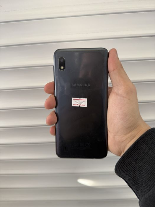 Продается смартфон Samsung A10