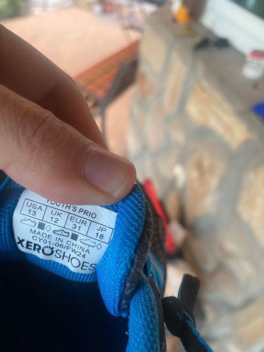 Боси обувки и пантофи за деца