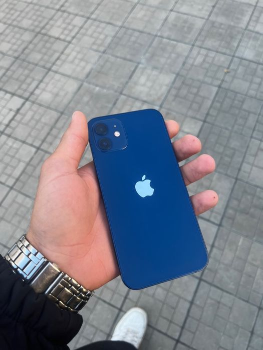 Продам/обменяю айфон 12
