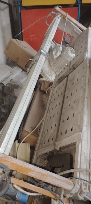 Коменьрезка продам