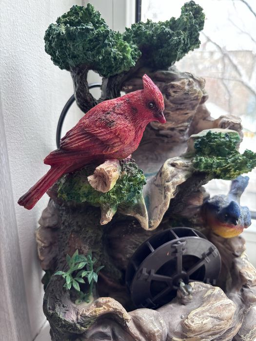 Фонтанчик с птицами