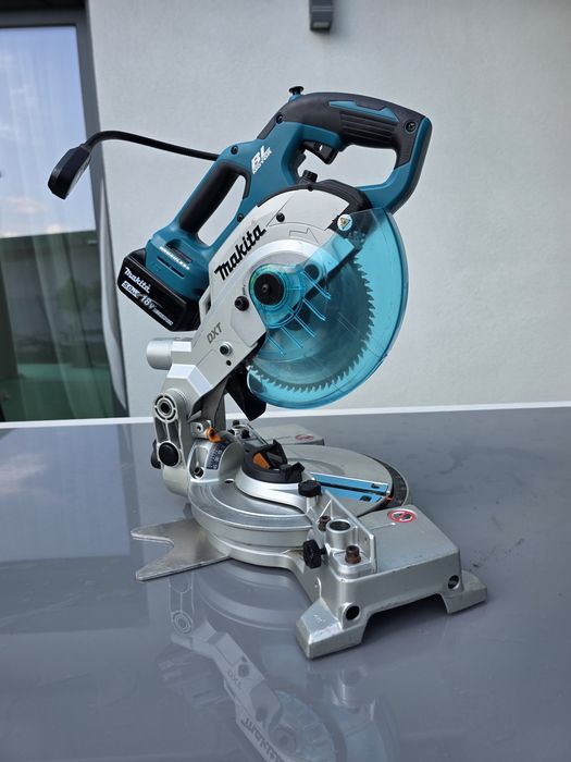 Circular Makita DLS 600