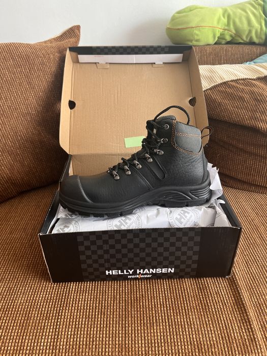 Papuci de lucru cu Bombeu