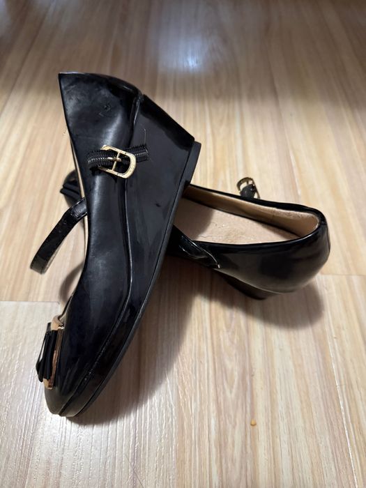 Обувки черен лак