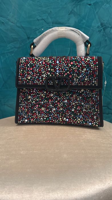 Уникални чанти на популярни марки