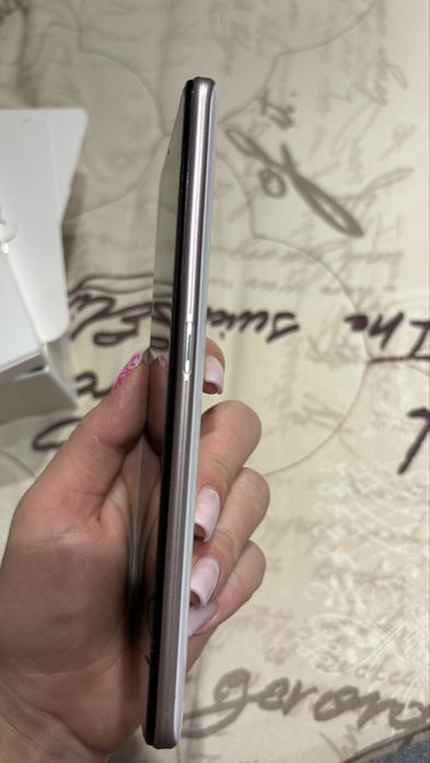 Продам телефон Oppo A5 2020