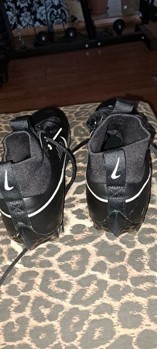 Футболни бутони найк