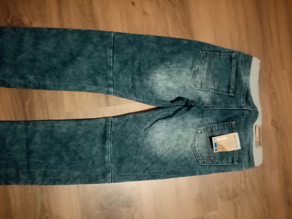 Нови дънки за момче